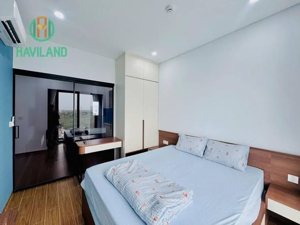 Fully Furnished 1-Bedroom Apartment on Dam Sen Street