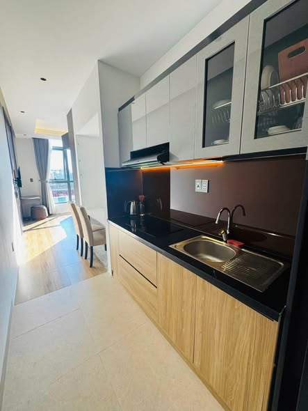 Fully Furnished 1-Bedroom Apartment on Phan Thuc Duyen Street
