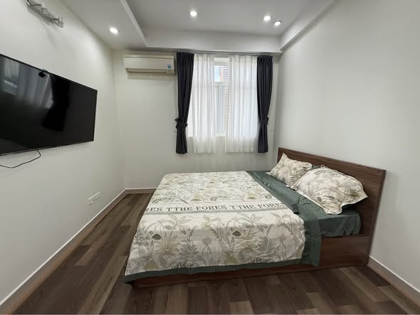 2-Bedroom Corner Apartment with Direct My Khe Beach View