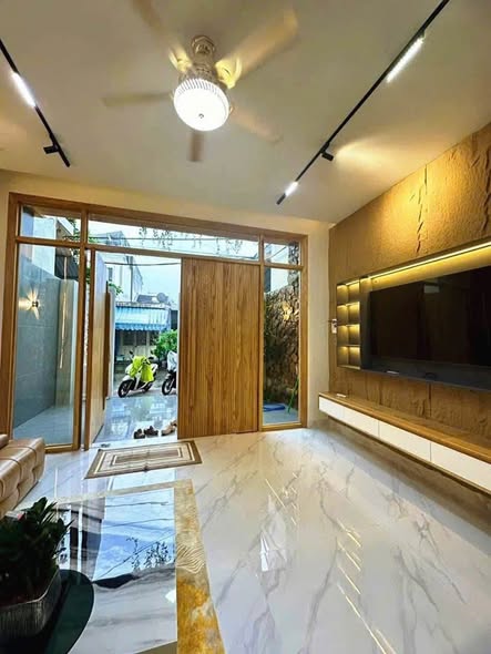 Fully Furnished 3-Bedroom 3-Storey House in Hoa Minh, Liên Chiểu