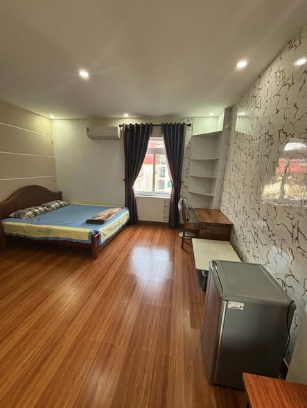 Fully Furnished Van Cao Studio