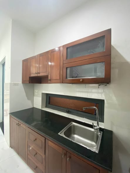 Ho Xuan Huong 1BR Apt - Available Now