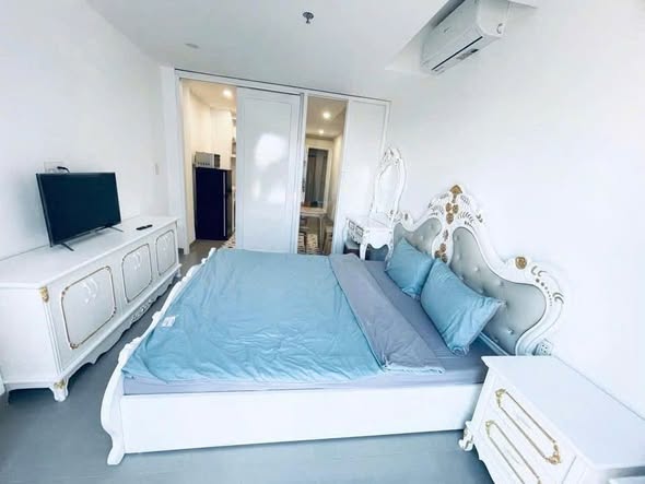 Fully Furnished 1-Bedroom Apartment with Balcony in An Thuong