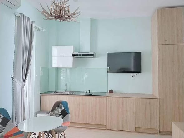 Fully Furnished Ground-Floor Studio in Hai Chau City Center