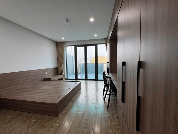 Modern Fully Furnished 2-Bedroom Apartment on Ton That Thiep Street