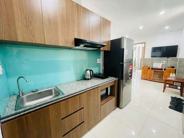Fully Furnished 2-Bedroom 2-Bathroom Apartment with Balcony on Luong The Vinh