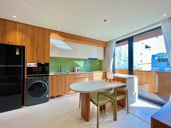 Luxury 4-Bedroom Villa with Jacuzzi near Lotte Mart in Hai Chau