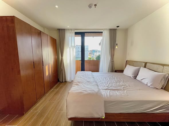 Luxury 4-Bedroom Villa with Jacuzzi near Lotte Mart in Hai Chau