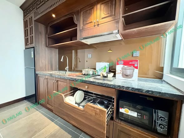 Beautiful Fully Furnished 2-Bedroom Apartment on My Da Dong 12