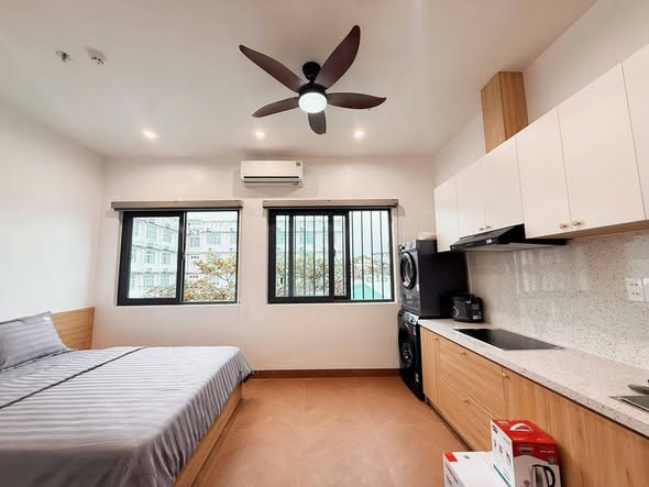 Fully Furnished 3-Bedroom 3-Storey House on K35 To Hien Thanh