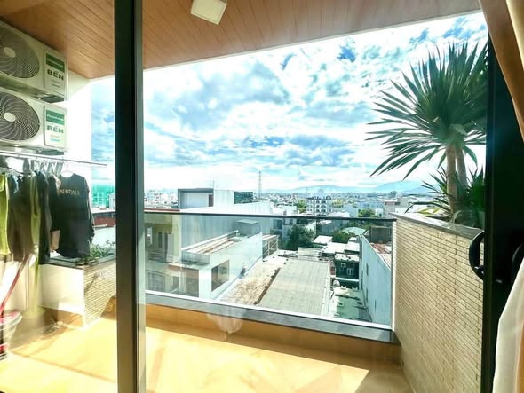 Modern 1-Bedroom 45m² Apartment with Swimming Pool