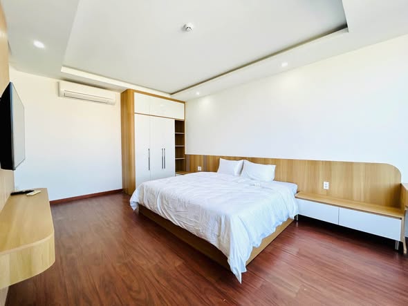 Fully Furnished 2-Bedroom Apartment P504 at Suri House, Khue My Dong 1