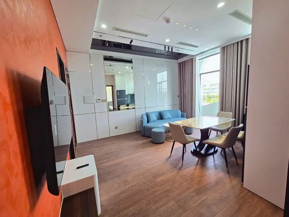 Brand-New Fully Furnished 2-Bedroom Apartment in FPT City