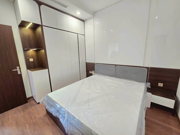 Brand-New Fully Furnished 2-Bedroom Apartment in FPT City