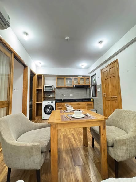 Fully Furnished 1-Bedroom Apartment with Pool on Nguyen Xuan Khoat