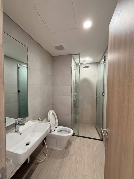 Luxury Fully Furnished 3-Bedroom Apartment on the 25th Floor at The Panoma 1