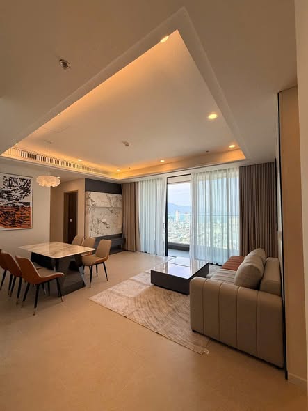 Luxury Fully Furnished 3-Bedroom Apartment on the 25th Floor at The Panoma 1