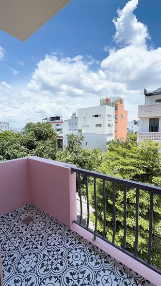 Brand-New Fully Furnished 1-Bedroom Apartment on Nguyen Quy Anh
