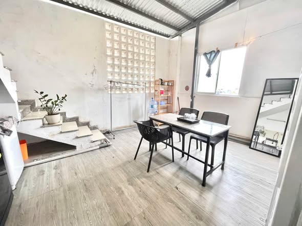 Fully Furnished 1-Bedroom Apartment on Hoai Thanh, Ngu Hanh Son