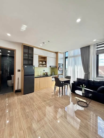 New Fully Furnished 2-Bedroom Apartment with Pool on Hai Trieu, Khue My