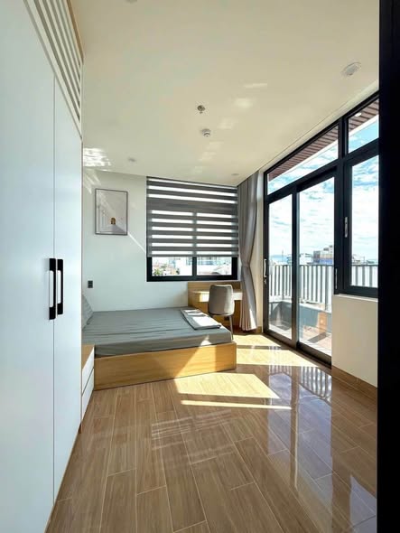 New Fully Furnished 2-Bedroom Apartment with Pool on Hai Trieu, Khue My