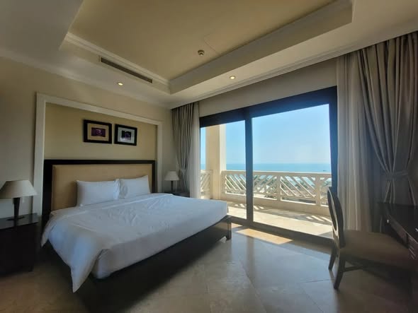 3-Bedroom Full-Serviced Ocean View Apartment in 5-Star Resort, Ngu Hanh Son